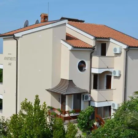 Antic *