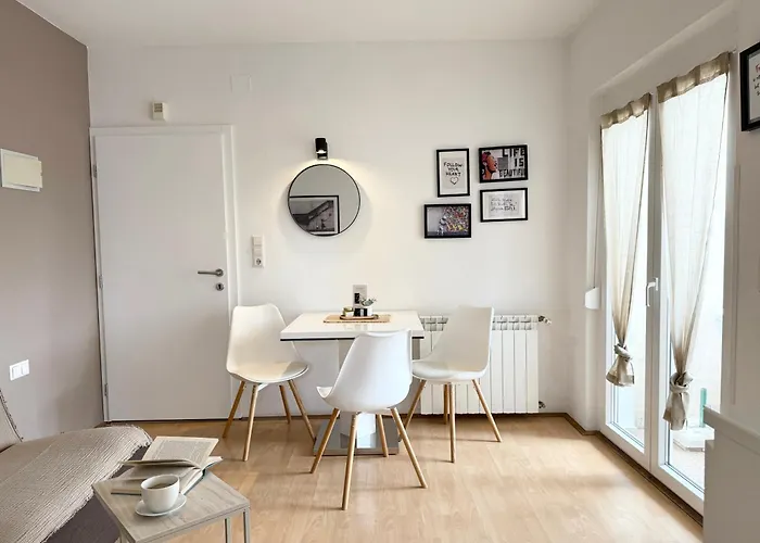 Antic Apartament *
