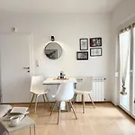 Antic Apartment *