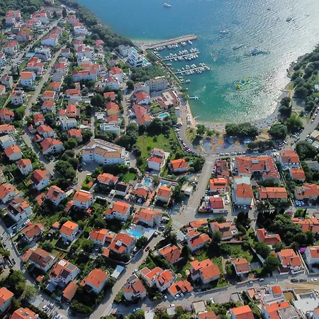 Antic Lägenhet Pula