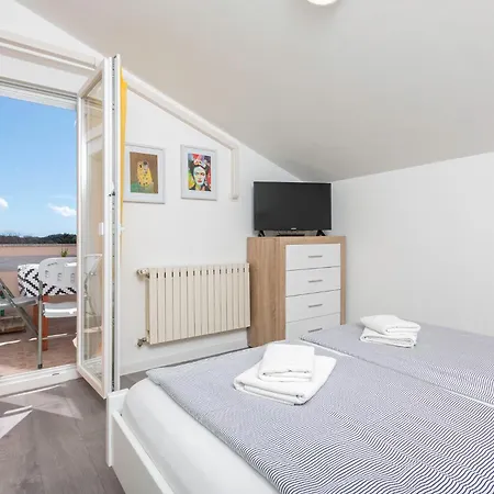 Antic Apartamento Pula